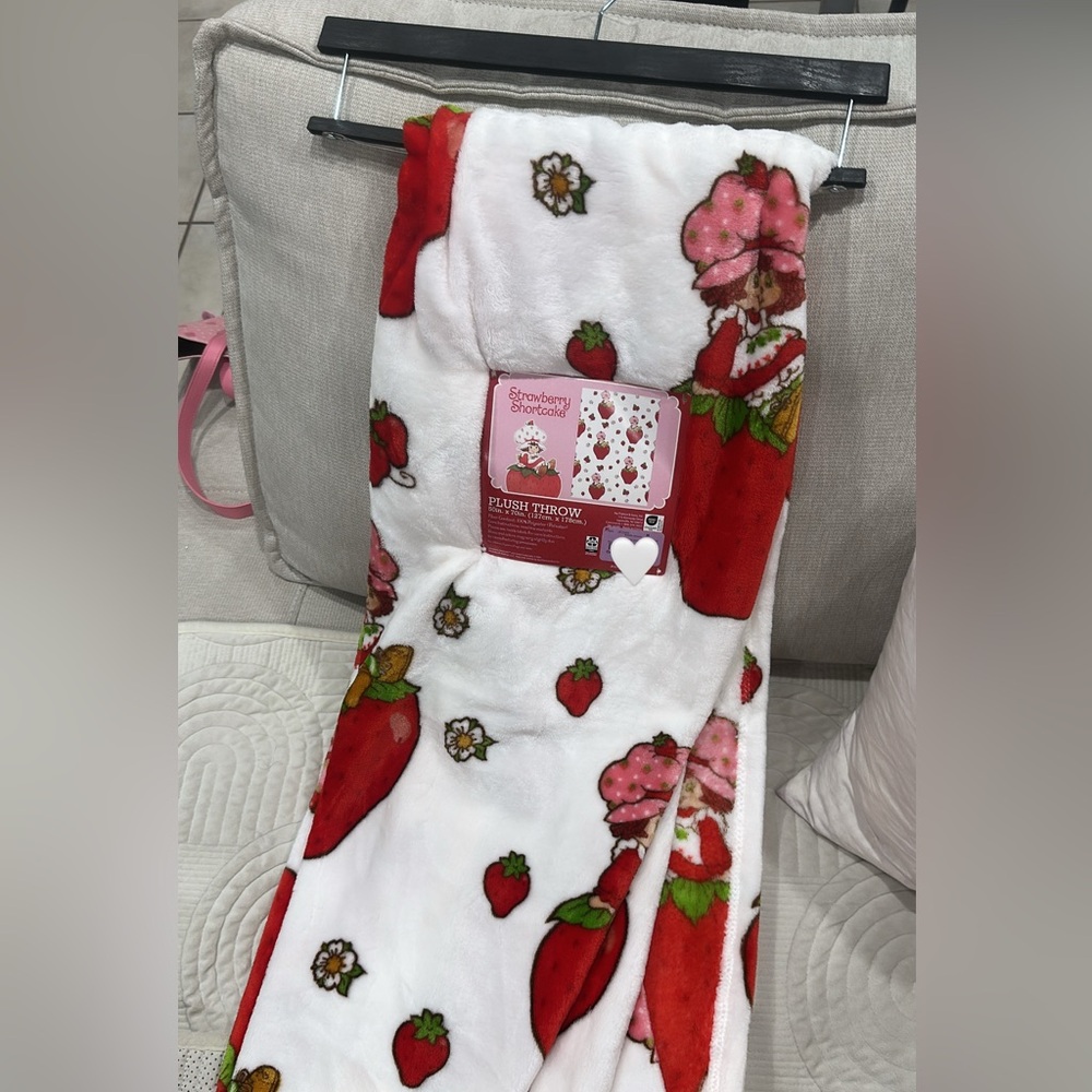 strawberry shortcake blanket